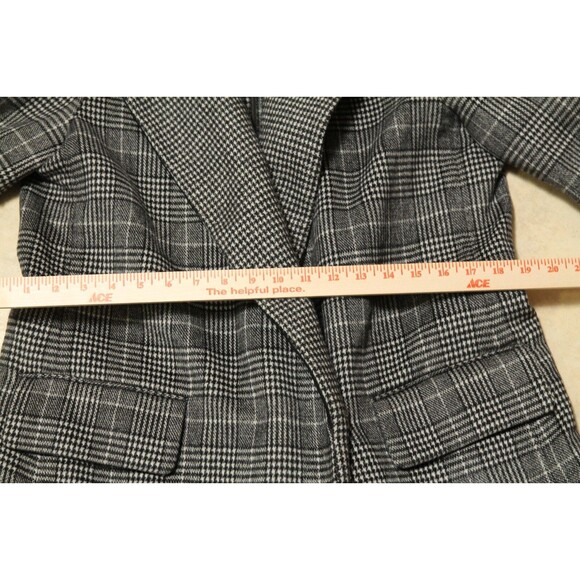 BCBG Max Azria women's wool Coat Per-Owned Black/White Medium Size - Picture 11 of 11